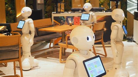 5 Robot Cafes In Japan Byfood