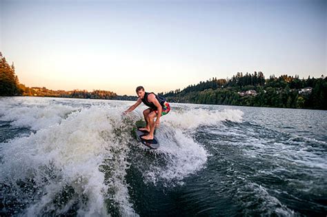 Best Wakeboard For Beginners Breaking Waves With Confidence Heck
