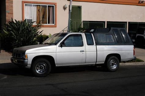 1993 Nissan Hardbody D21 4cyl 2 4l 2wd Extended Cab With Topper Classic Nissan Other Pickups