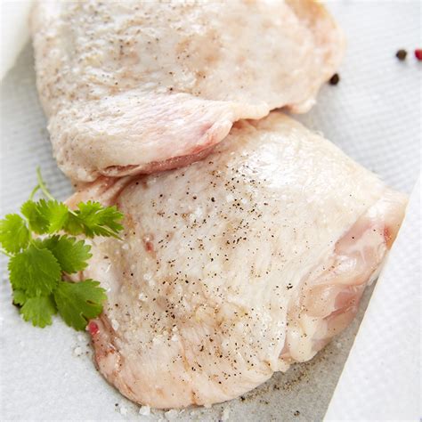 Haut de cuisse de poulet blanc avec partie de dos 150 180 G Réseau Krill