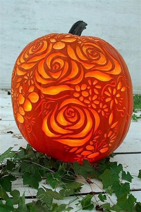 10 Clever Pumpkin Carving Ideas