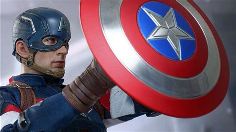 Hot Toys Captain America Avengers Age Of Ultron Figure Reveals New Costume Comic Vine
