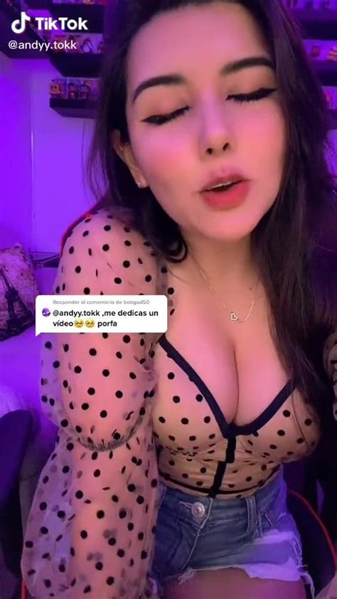 Cute Andyy Tok Shows Cleavage In Polka Dot Top Sexyfilter