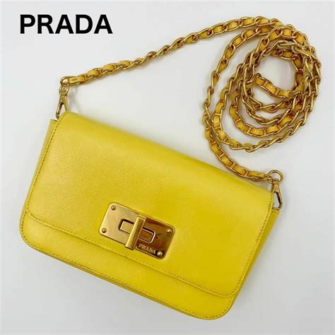 Prada 美品 プラダ ショルダーバッグ レザー 黄色 三角ロゴプレート レディースの通販 By 黒猫s Shop｜プラダならラクマ