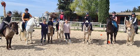 Courth Zon Journ E Jeux Au Centre Questre Cheval Et Provence