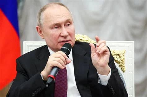 Путин: Численность войск НАТО увеличилась на востоке