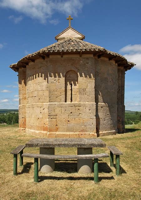 Zarzosa de Riopisuerga Burgos Ermita de San Miguel Arcángel a