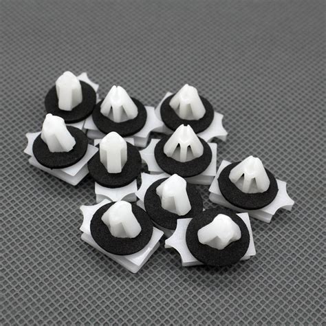 Pcs Clips With Sealer Rocker Molding Retainer For Gm Ebay