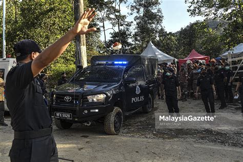 Mayat Terakhir Tanah Runtuh Sudah Ditemui