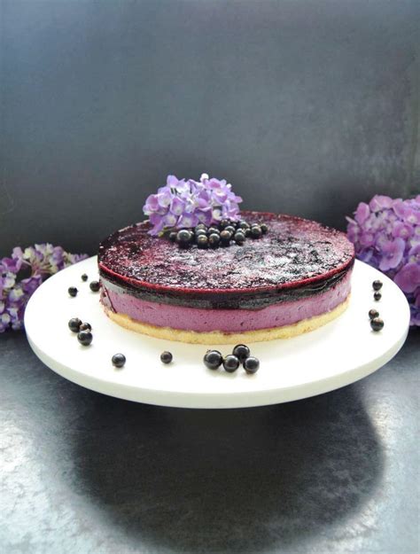 Cassis Torte Mit Einem Fruchtspiegel Von Kochen Aus Liebe Delicat Io