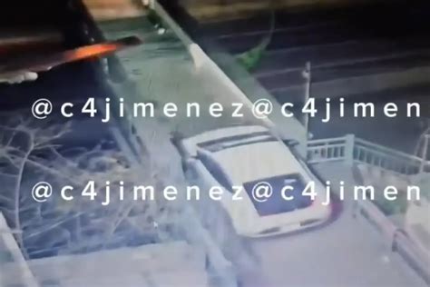 Filtran Video De C Mo Automovilista Intent Cruzar Puente Peatonal En