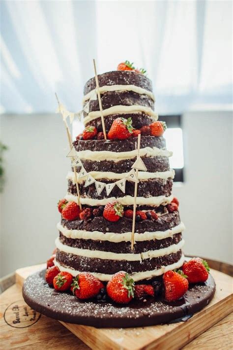 What S Trending Naked Cakes Junebug Weddings
