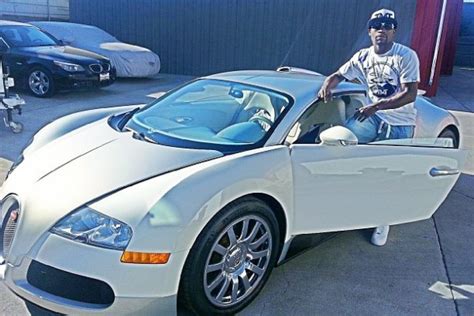 Floyd 'Money' Mayweather Poses With his Bugatti Veyron - GTspirit