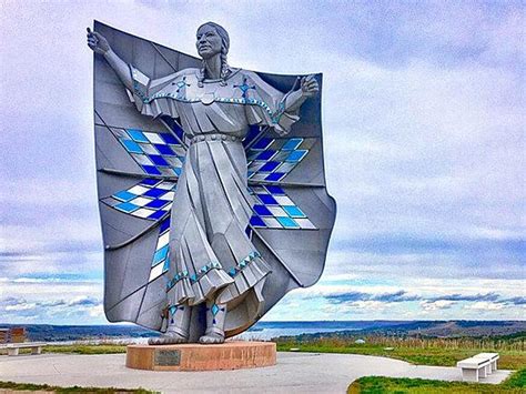 See South Dakota’s ‘Dignity of Earth and Sky’ Sculpture Up Close