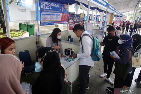 Disnaker Kota Tangerang Gelar Job Fair Di Tujuh Kecamatan Antara News