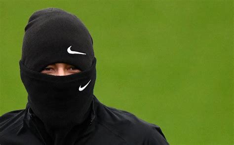 Neymar Goes 'Undercover' During PSG Training Session - PSG Talk