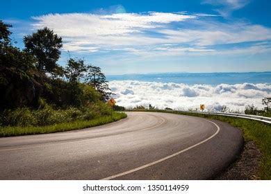 3,224 Phu Thap Boek Stock Photos, Images & Photography | Shutterstock