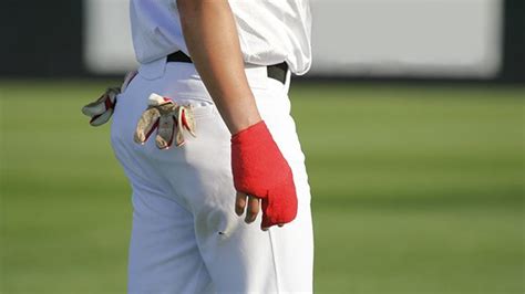 How to Self-Evaluate Common Baseball Injuries