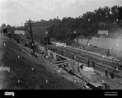 Building The New Albany Park Train Station 1935 Stock Photo Alamy