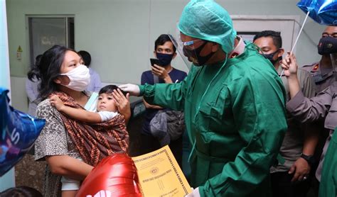 Pelayanan Gratis Kapolda Sumut Beri Tali Asih Pasien Operasi Bibir