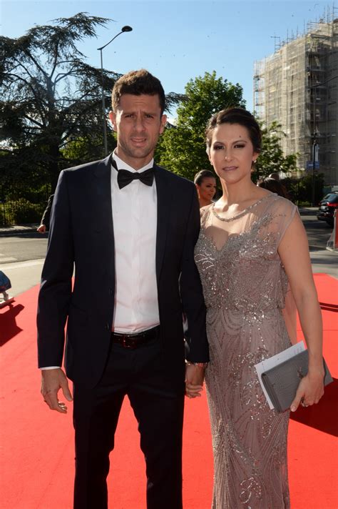 Photo Exclusif Thiago Motta Et Sa Femme Francisca D Ner De Gala