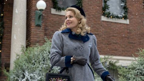 12 Best Hallmark Christmas Movies Of All Time Ranked