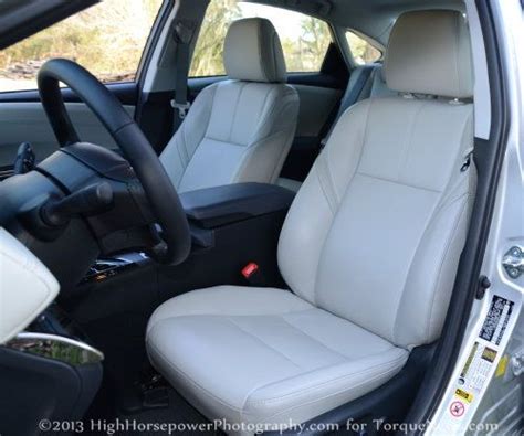 The Front Seats Of The 2013 Toyota Avalon Xle Premium Torque News