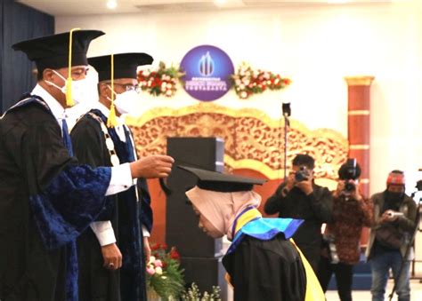 UMBY Wisuda 636 Mahasiswa 287 Lulus Cumlaude ZonaJogja