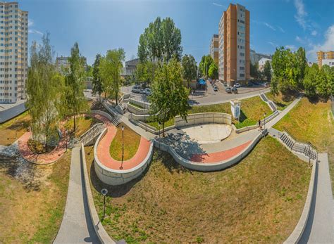 На Чеканах на бульваре Мирча Чел Бэтрын обустраивают сквер с ...