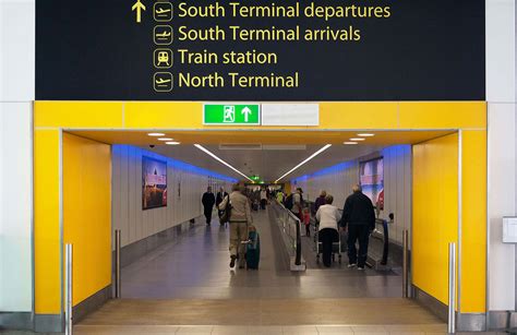 Gatwick South Terminal - Pod Architects