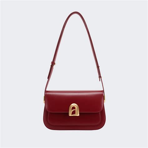 shoulder bags red 10