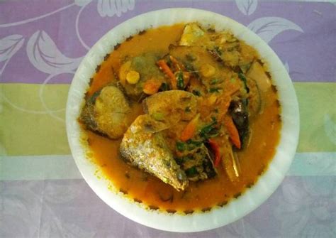 Resep Ikan Tongkol Pedas Bumbu Kuning Oleh Erminayu Cookpad