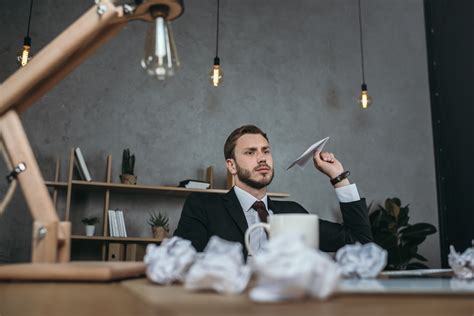 Qu Es El Presentismo Laboral Y C Mo Afecta La Productividad