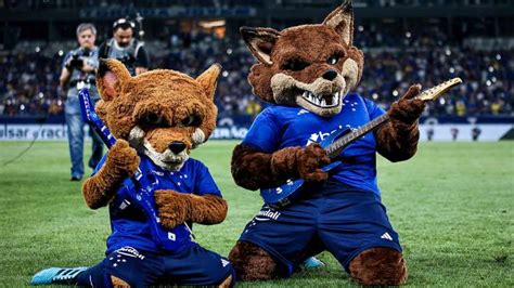 Cruzeiro Volta Do Rapos O Tem Apresenta O De Grife Antes Do Jogo No