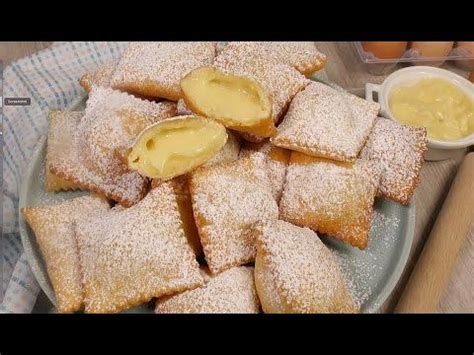 RAVIOLI DOLCI Di CARNEVALE ALLA CREMA Golosi I DOLCETTI RICCHI DI CREMA