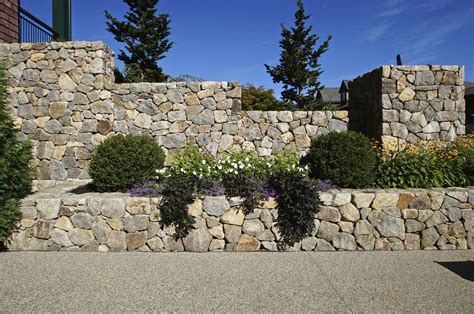 8 Retaining Wall Landscaping Ideas You'll Love