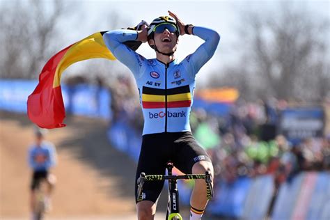 Joran Wyseure Uit Lichtervelde Is Wereldkampioen Bij De Beloften Echt