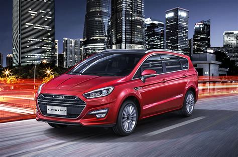 El Lifan M7, un monovolumen familiar -Conduciendo.com