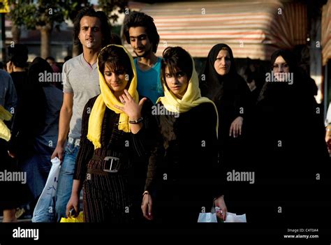 Beautiful Iranian Women Hi Res Stock Photography And Images Alamy