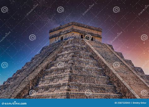 Temple Pyramid Of Kukulcan El Castillo Chichen Itza Yucatan Mexico