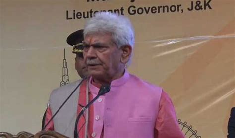 Jammu And Kashmir Lg Manoj Sinha Flags Off 1st Batch Of 3488 Amarnath