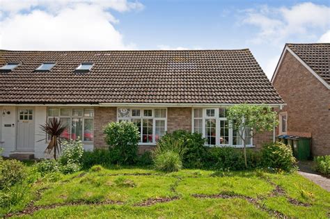 2 Bed Bungalow For Sale In Broyle Lane Ringmer Lewes Bn8 Zoopla