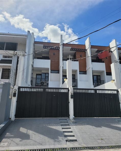 Gsis Village Townhouse Tandang Sora Quezon City Property For Sale