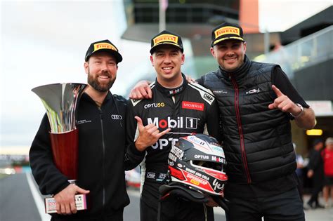 Mostert Beats Van Der Linde To Bathurst Pole Supercars