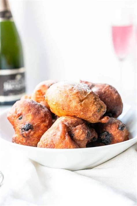 How To Make Dutch Doughnuts Oliebollen {with video} - The Tortilla Channel