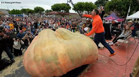 Us Horticulture Teacher Grows World’s Heaviest Pumpkin Names It After Michael Jordan Trending