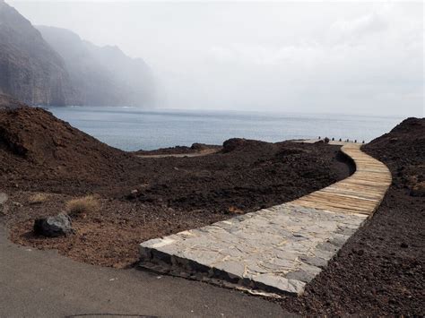 El faro de Punta de Teno un lugar mágico en Tenerife Munhecaviajera