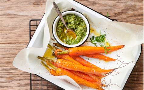 Geroosterde Wortelen Met Wortelloofpesto Libelle Lekker