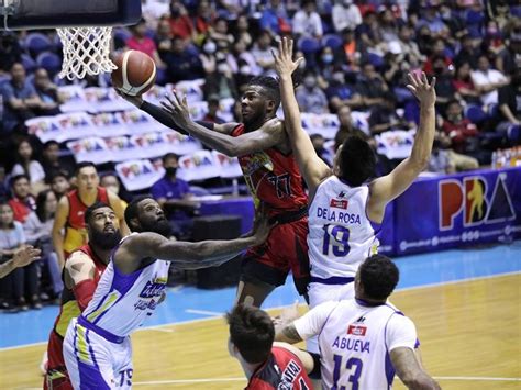 PBA Player of the Week CJ Perez paces unbeaten Beermen | Philstar.com