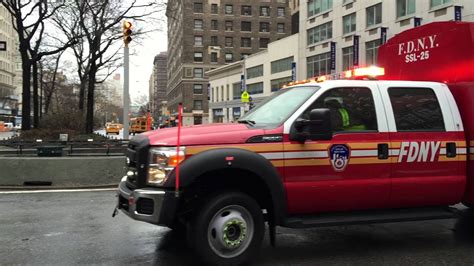 Fdny Ladder 25 Responding With It S Brand New Special Operations Command Ssl 25 Unit In